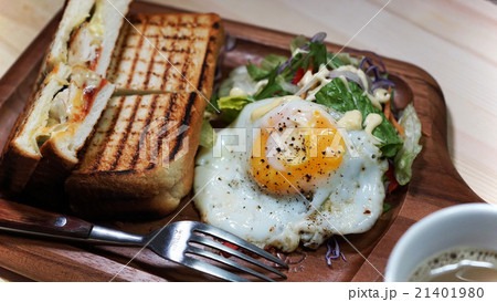 チキンパニーニ 21401980