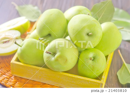 apples apples 21403810