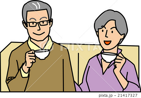 カフェで寛ぐシニアカップル 21417327