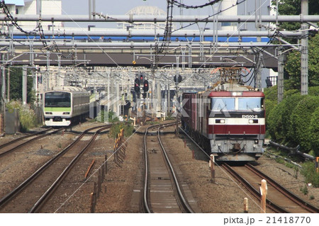 山手貨物線を行くEH500形牽引の貨物列車（3086レ）の写真素材 [21418770] - PIXTA