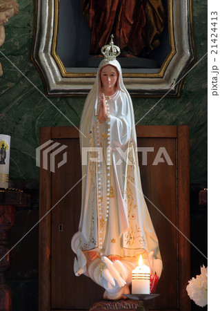 Our lady of Fatima Our lady of Fatima 21424413