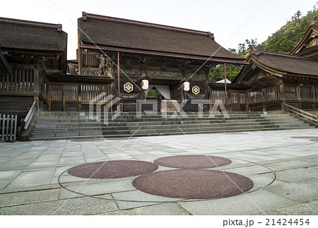 出雲大社八足門と宇豆柱跡のマーク 21424454