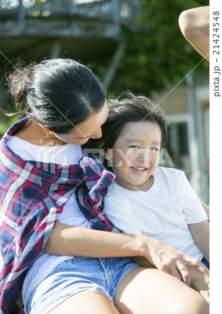 ハワイで暮らす親子 21424548