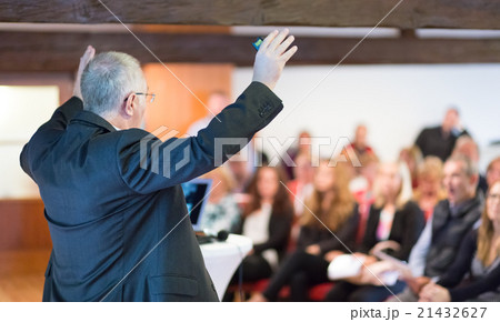 Speaker at Business Conference Presentation. 21432627