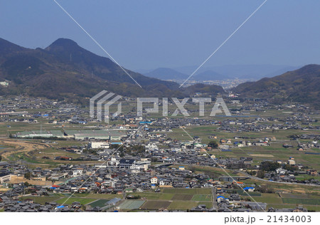 三豊市三野町の三豊市役所三野支所・大坊さん・鳥坂方面「三豊コールドロン（三豊カルデラ跡）」 21434003
