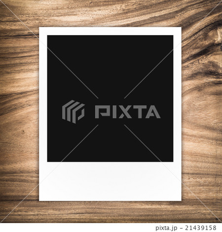 Empty photo frame sheet stick on wooden board Empty photo frame sheet stick on wooden board 21439158