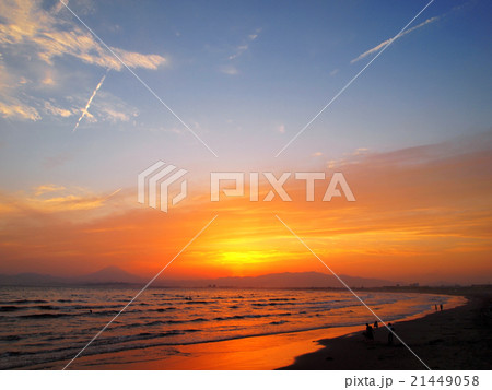 江ノ島海岸の夕景 21449058