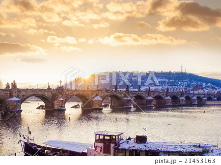 Charles bridge in Prague, Czech Republic Charles bridge in Prague, Czech Republic 21453163