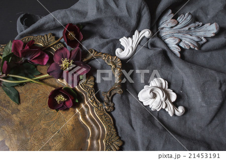 Ancient copper tray and flowers 21453191