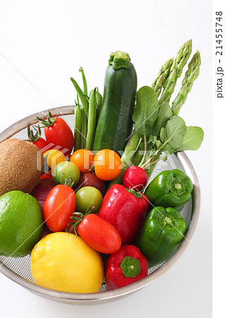 ザルの中の野菜 21455748
