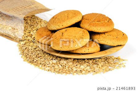 Oatmeal cookies and oat flakes. 21461893