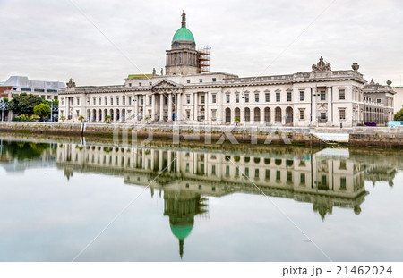 View of the Custom House in Dublin 21462024