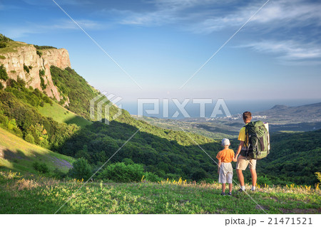 Father and son hiking 21471521