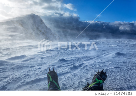 snow crampons for extreme excursions 21474202
