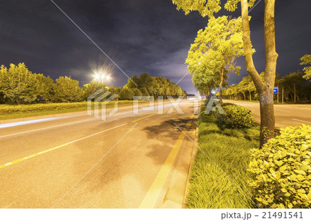 Night city road Night city road 21491541