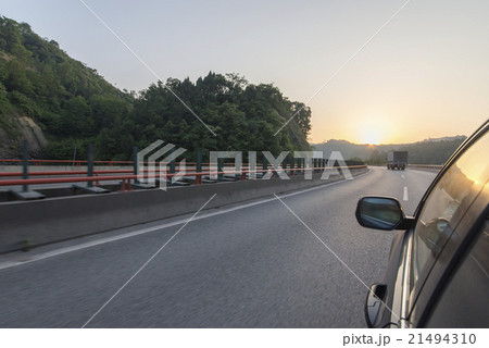Sunset Urban Highway 21494310