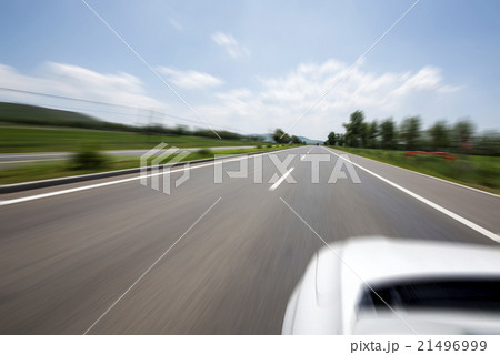 Woods road background 21496999