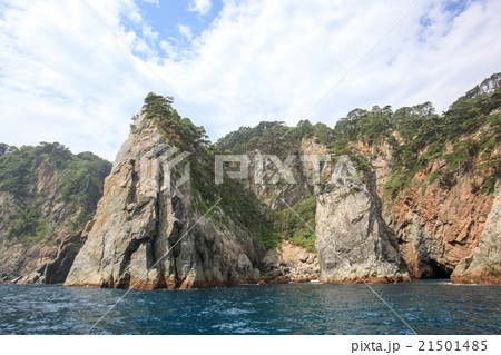 小型漁船から眺めた北山崎 21501485
