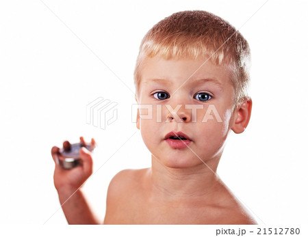 Little boy portrait 21512780