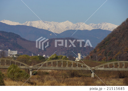 千曲川と春の白馬連峰（坂城町） 21515685