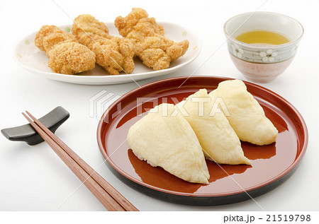 いなり寿司とチキンカツ 21519798