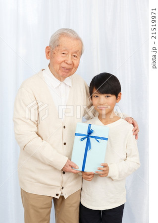 プレゼント プレゼント 21519971