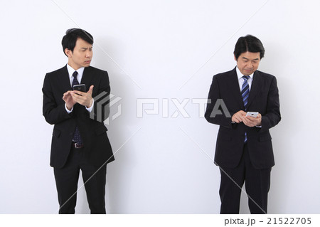 ビジネスマン (スマホ) ビジネスマン (スマホ) 21522705