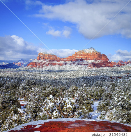 Red Rocks under snow 21546482