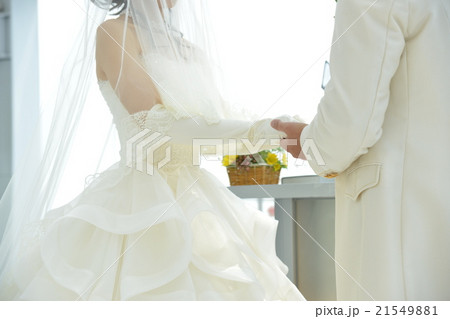 結婚式 指輪交換の写真素材