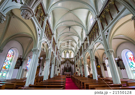 長崎平戸　田平天主堂の内部 21550128