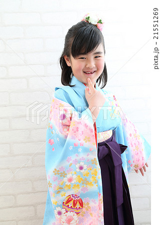 袴を着た女の子 袴を着た女の子 21551269
