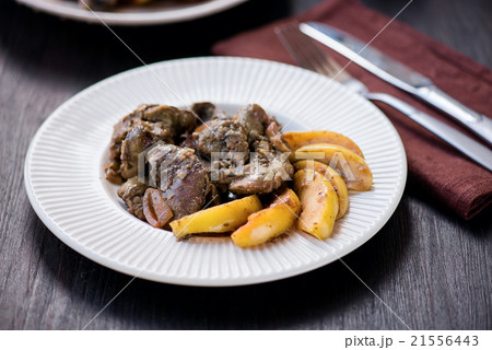 Stir-fried chicken kidney with apples Stir-fried chicken kidney with apples 21556443