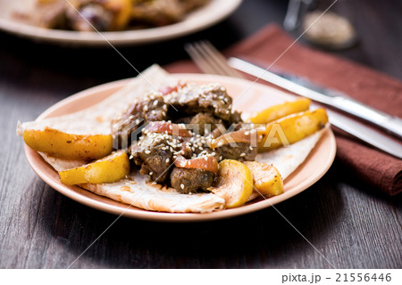 Stir-fried chicken kidney with apples Stir-fried chicken kidney with apples 21556446