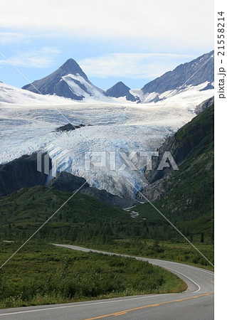 道路に迫るワーシントン氷河 道路に迫るワーシントン氷河 21558214