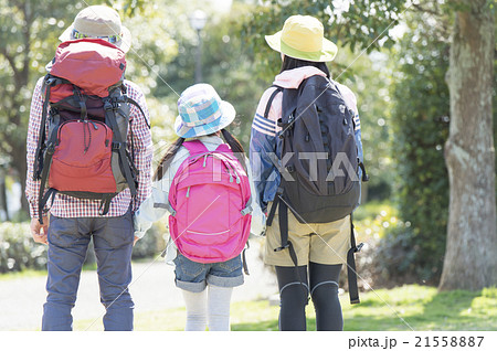 家族でハイキング 21558887