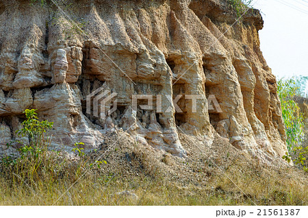 grooves of  hill was scoured from water  21561387