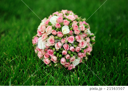 beautiful wedding bouquet with pink and white beautiful wedding bouquet with pink and white 21563507