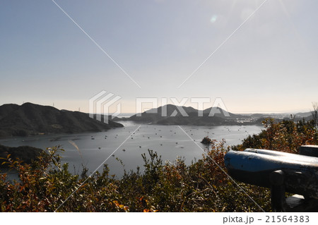 双眼鏡と海 21564383