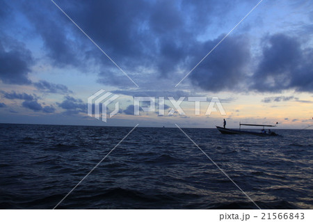 早朝の海3 早朝の海3 21566843