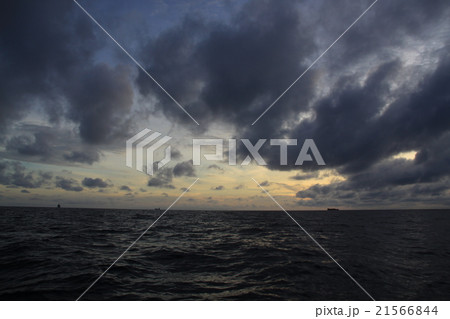 早朝の海4 早朝の海4 21566844