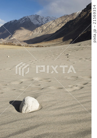 mountain and sand in Hunder village, Leh mountain and sand in Hunder village, Leh 21569354