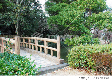 代官屋敷黒田邸内の橋(静岡県菊川市) 代官屋敷黒田邸内の橋(静岡県菊川市) 21576458