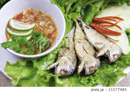 Complementing mackerel Complementing mackerel 21577985