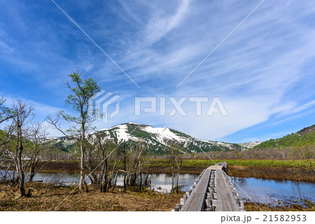 春の空と至仏山 春の空と至仏山 21582953