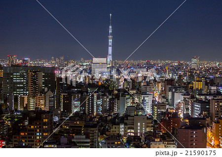 文京区から東京スカイツリー方向を望む　夜景空撮 21590175
