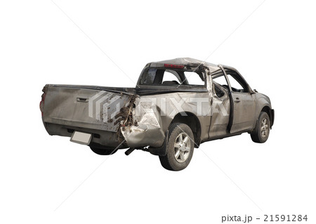 The car accident damage 21591284