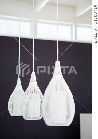 Low hanging light bulbs Low hanging light bulbs 21599710