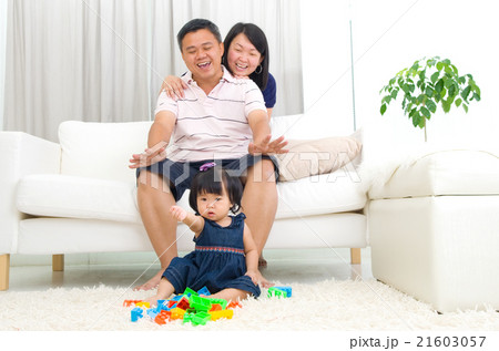 Asian family Asian family 21603057