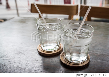 glass of water on a table in a restaurant 21604015