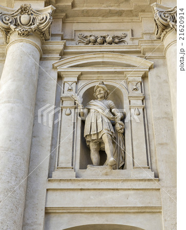 Mausoleum of Ferdinand wall statue. Graz, Austria Mausoleum of Ferdinand wall statue. Graz, Austria 21620914